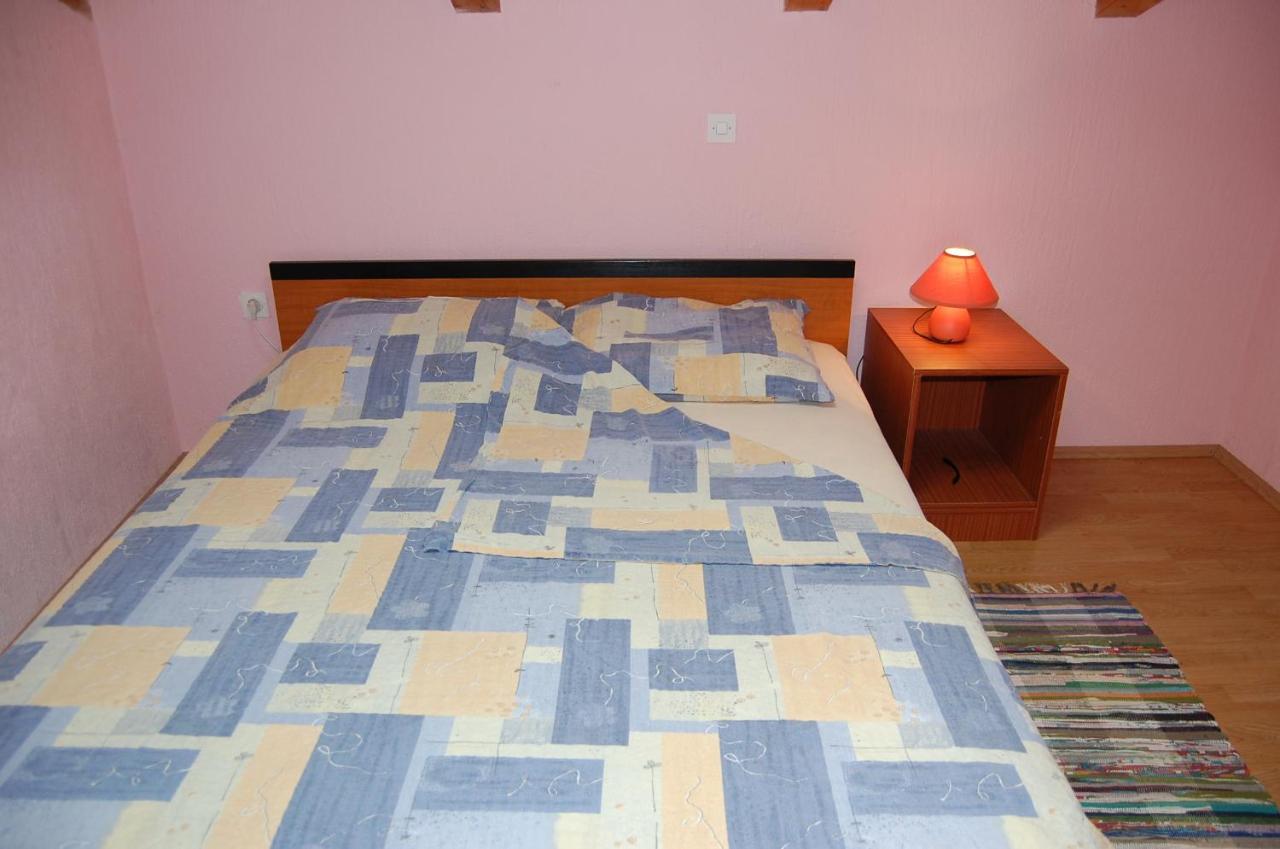 Apartment Ivan By El-Pi Tours Malinska Εξωτερικό φωτογραφία
